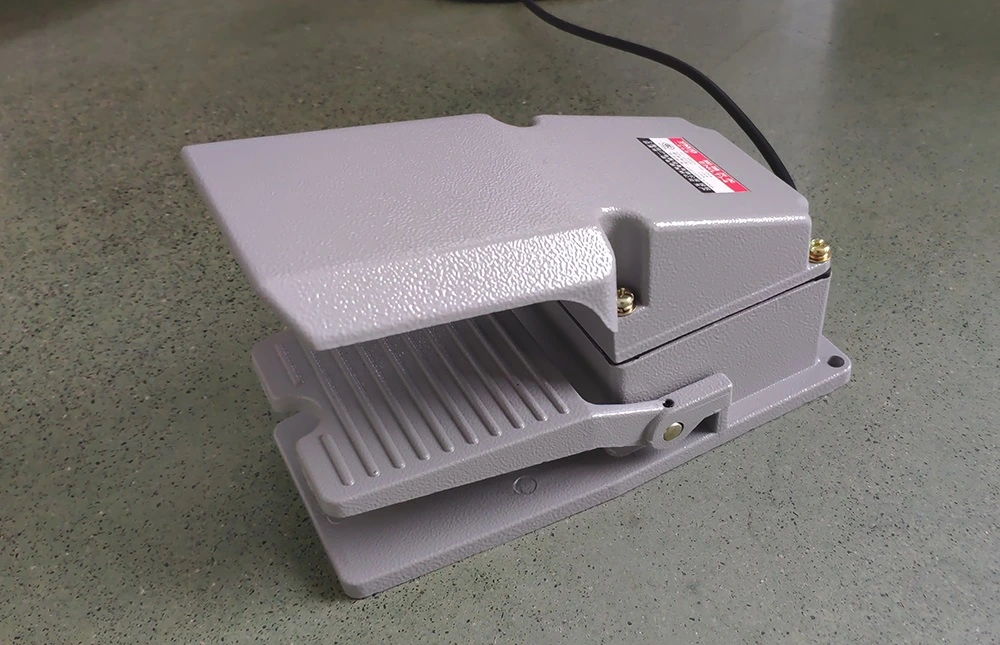 High Quality YAG Laser Welding Machine for Gold Mold Repair Welder